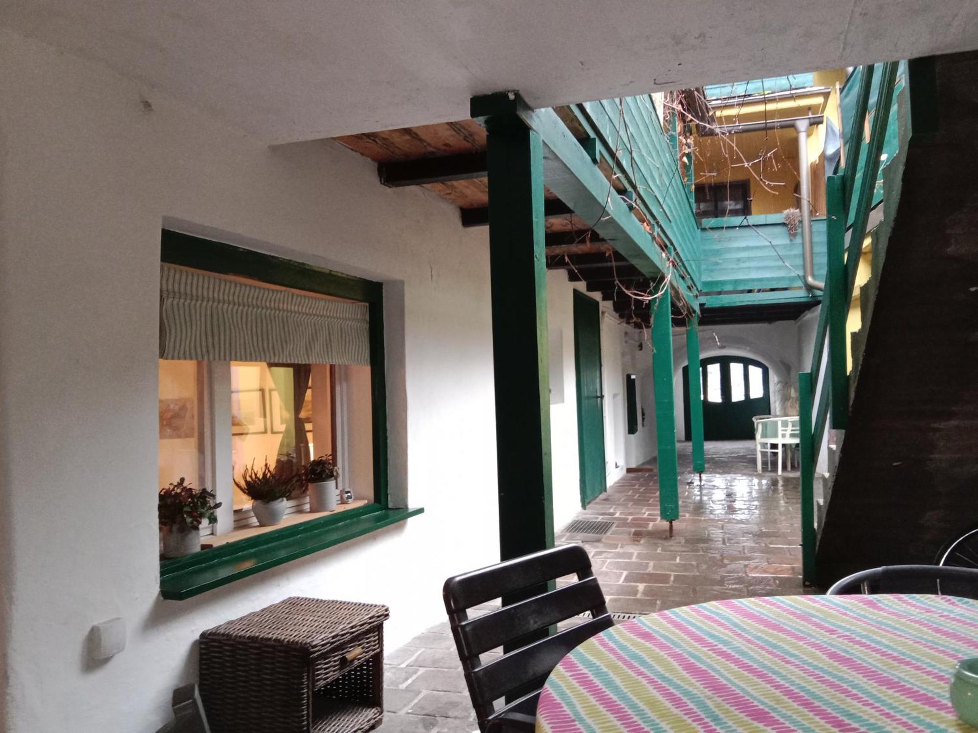 Studio In Altstadthaus Sankt Veit an der Glan Exterior foto